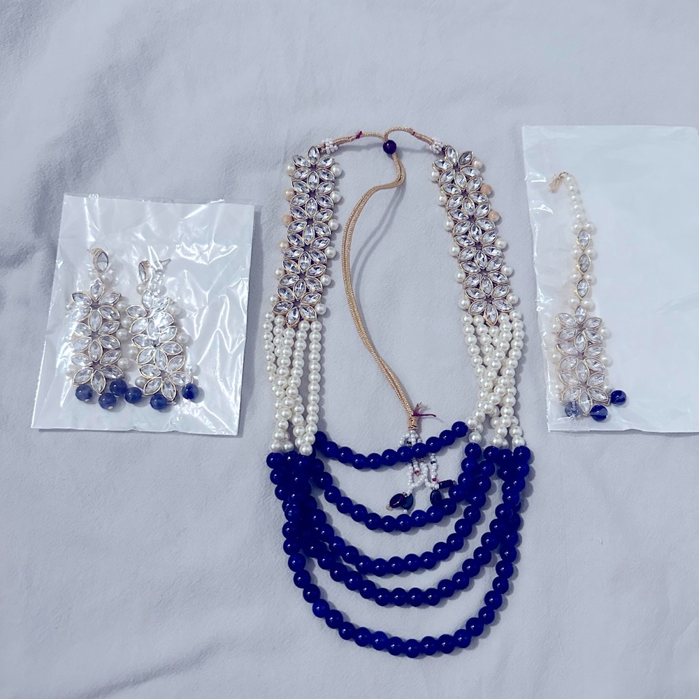 Blue and white Jewelry whole set of earrings, Necklace, head chain